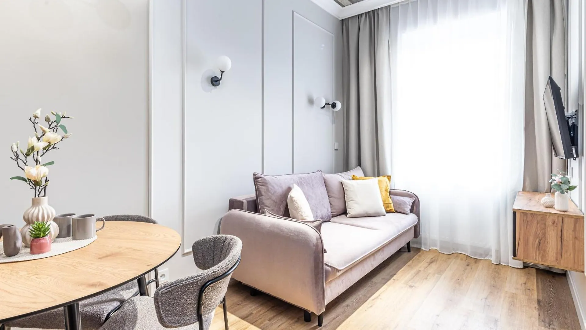 Superapart Minska Apt 3 Warsaw 0*,