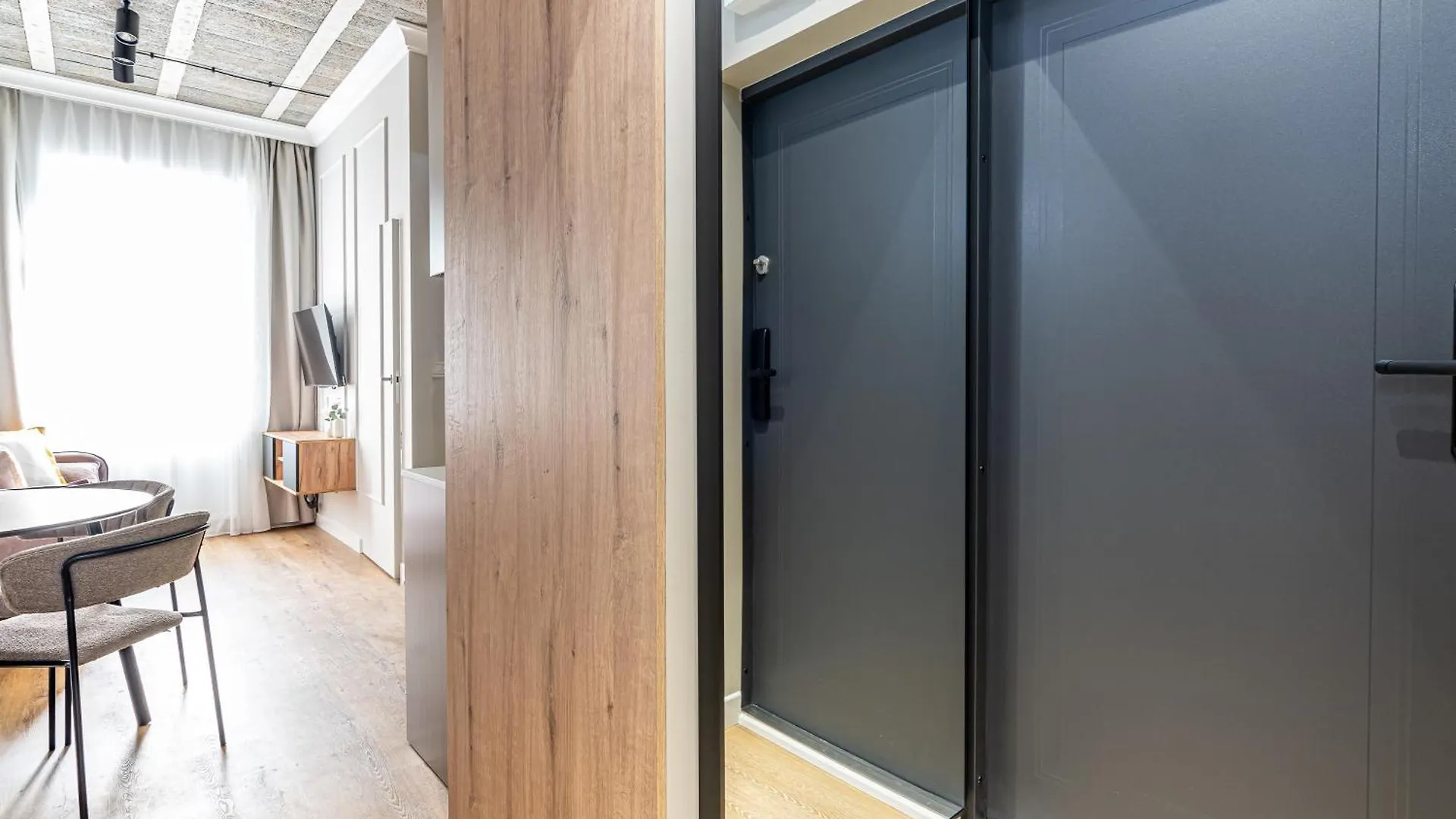 Superapart Minska Apt 3 Warsaw Apartment